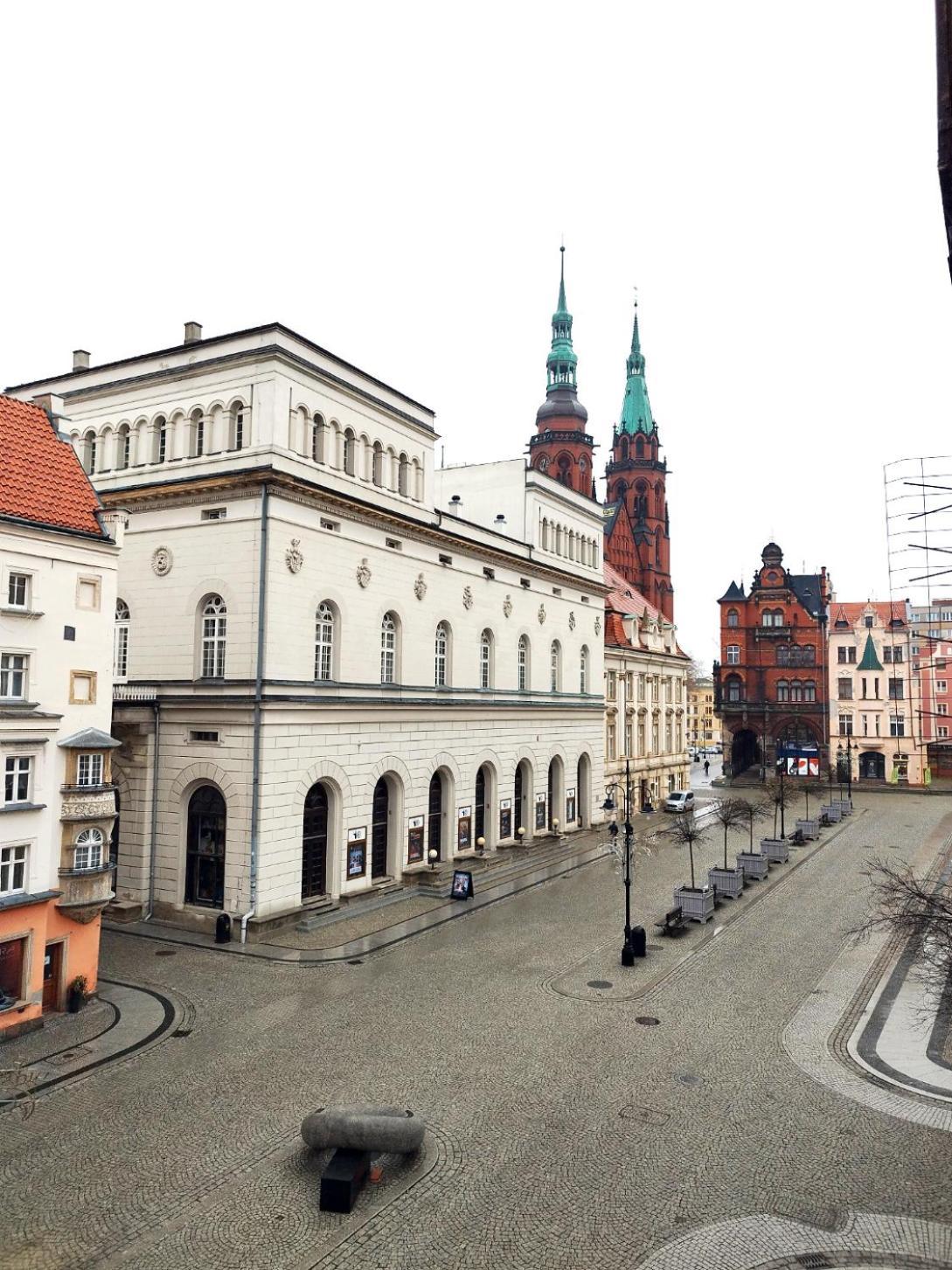 Grafit Ii Rynek Apartment Legnica